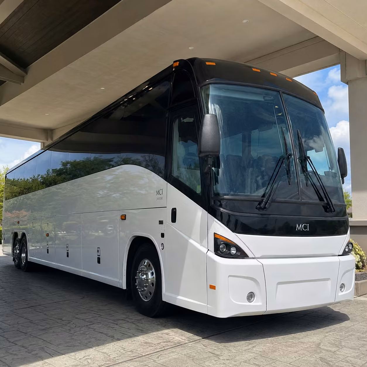 busrentalelizabeth com puts more elizabeth employee transportation options in front of you