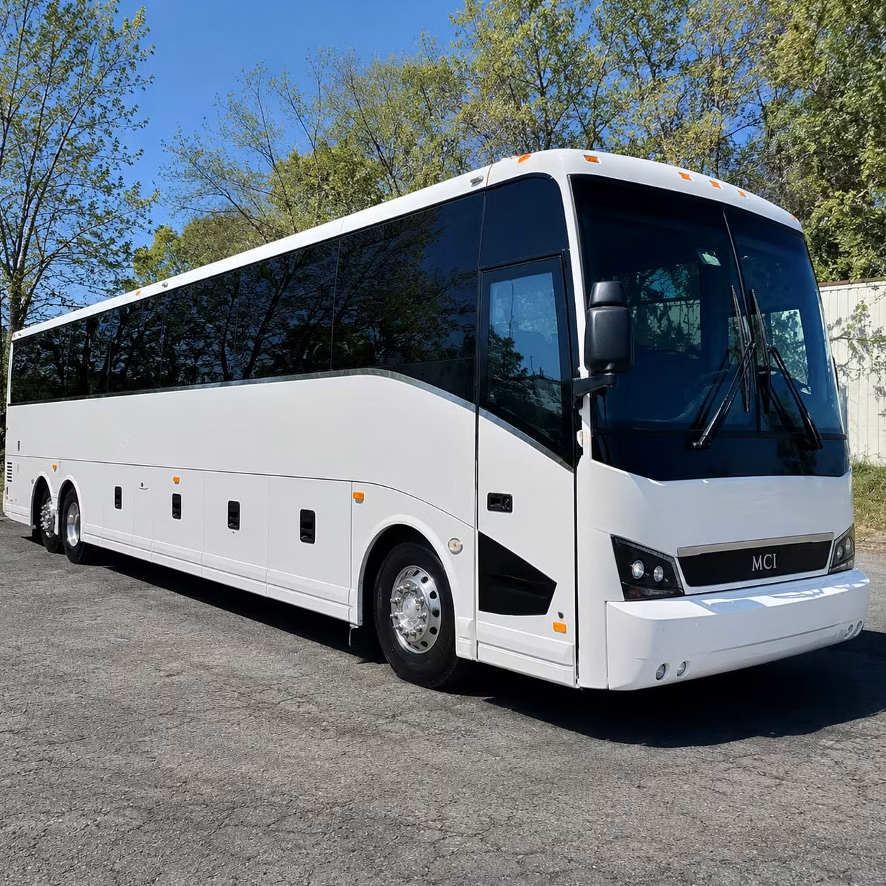 corporate shuttle service between elizabeth and newark liberty international airport