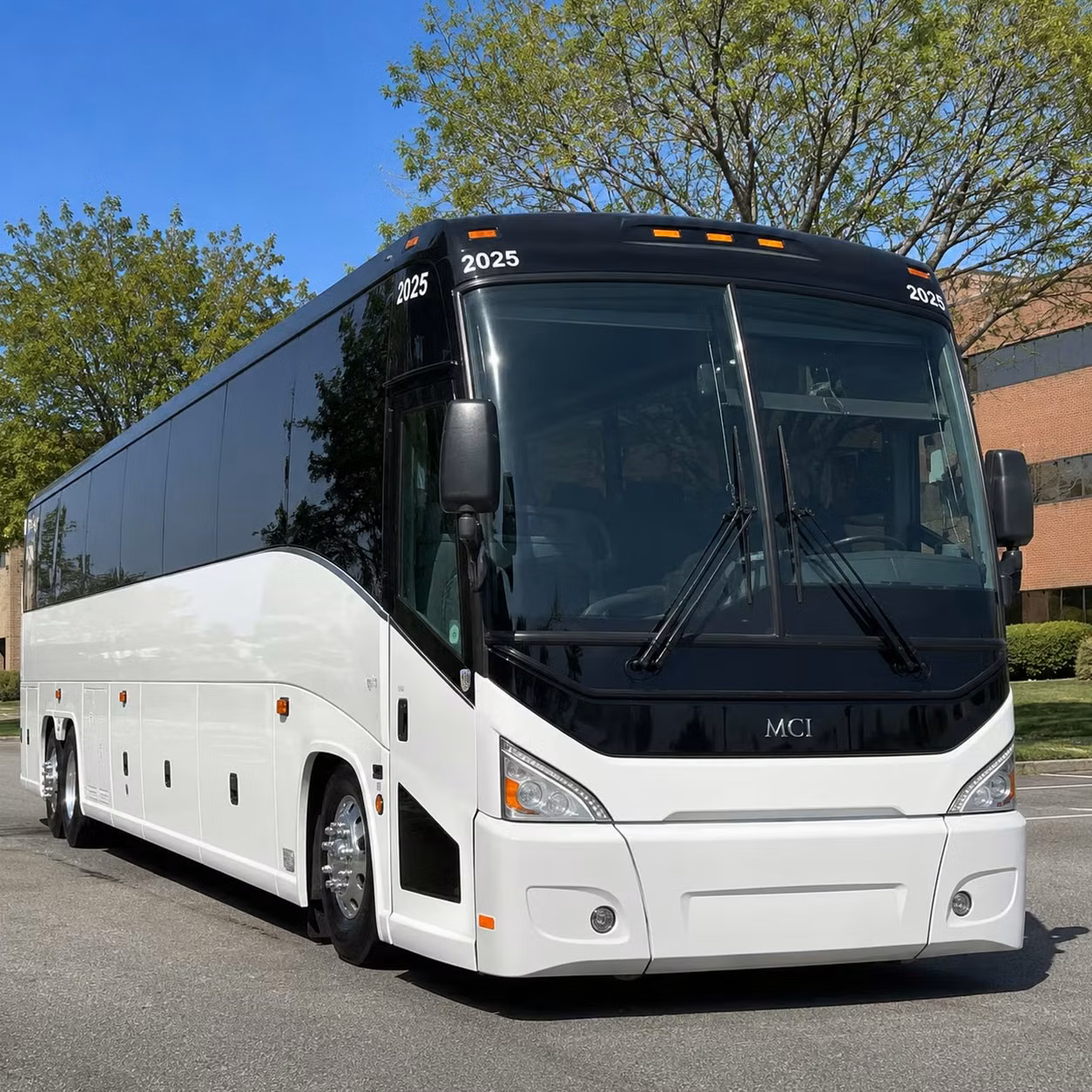 employee shuttle service and daily commuter transportation in elizabeth