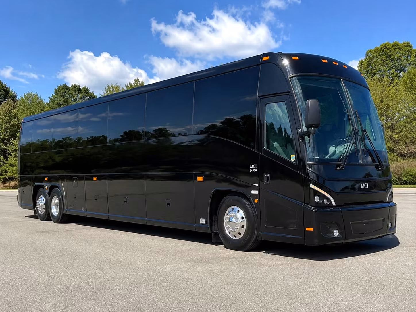 get a minibus for smaller elizabeth prom groups without sacrificing comfort